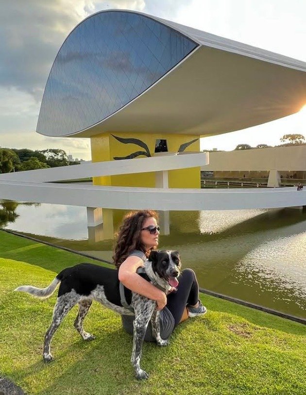 Michelly Correa com seu pet